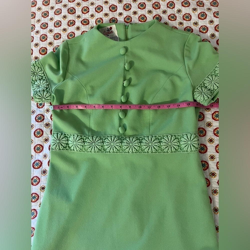 EUC Vintage 60s Green Floral Lace Boat Neck Midi Mod Dress Size Medium - Picture 6 of 8